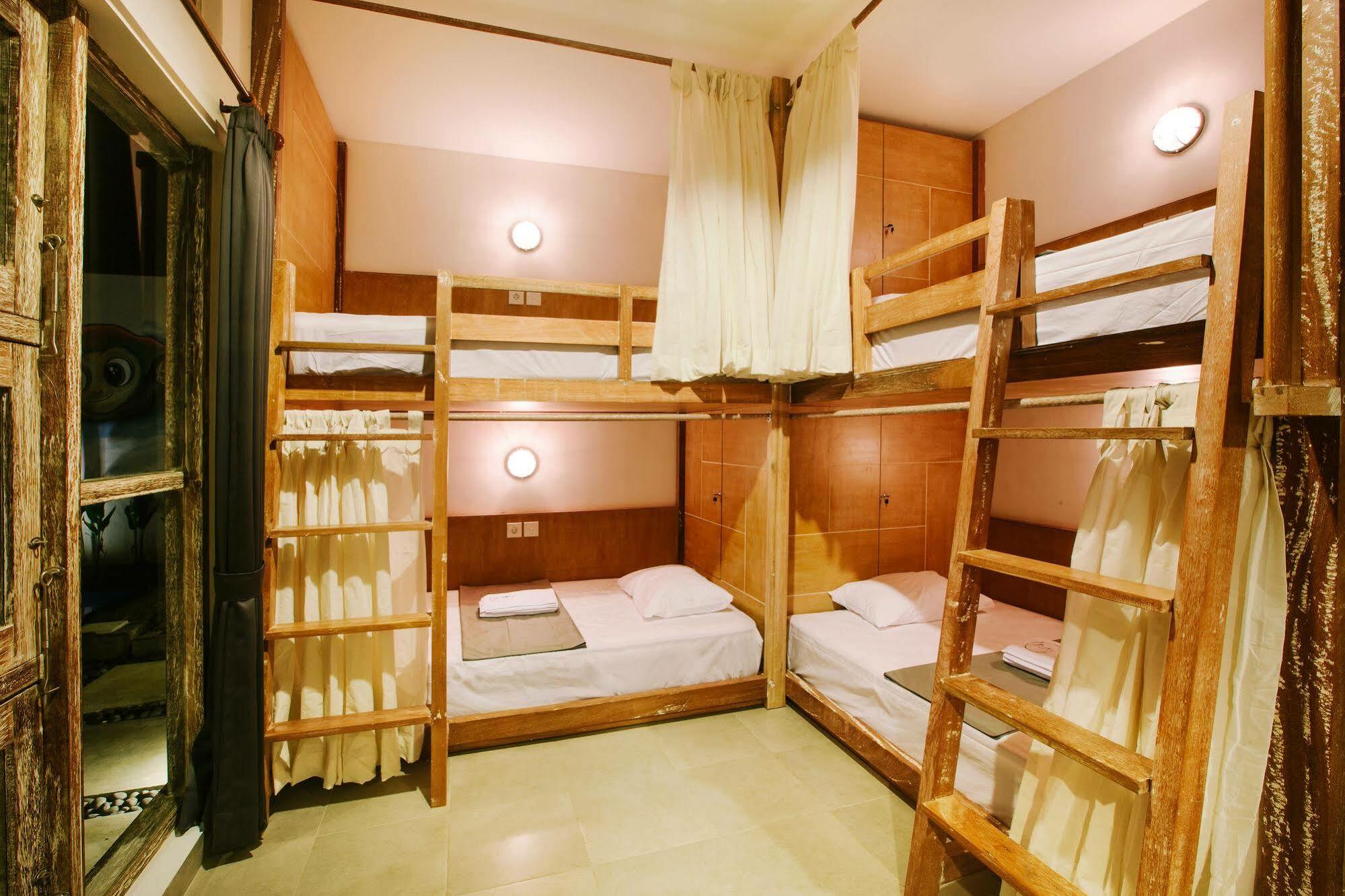 Lokal Bali Hostel Kuta Lombok Kültér fotó